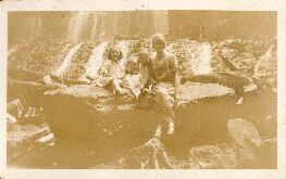 l-r: Jean Winters, Keith Winters, Billy Hutchins, Lillian Cook. Russell Falls <New Years Day 1926?>