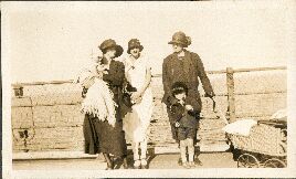 Jack, Nel, Else, Lil, Des