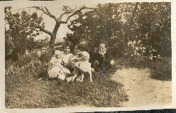 Roy Lewis jr., Nel Cook, Roy Lewis? obscured, Jack Lewis?, Des Lewis - Beaconsfield