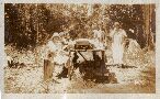 l-r: <possibly Irene>, Vera, Ted,  Auntie Lou, Auntie Lal Winters <Hutchins> - Russell Falls